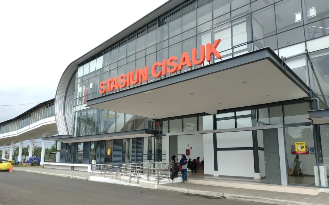 Rumah Dekat Stasiun Cisauk