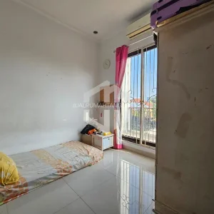 rumah 2 miliar