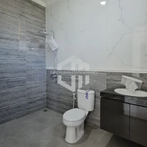 rumah american classic 2 lantai