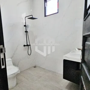 rumah dekat stasiun sudimara