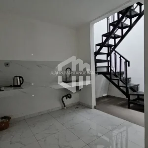 rumah dijual dekat stasiun jurangmangu