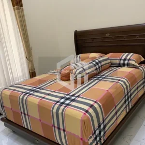 rumah dengan banyak kamar